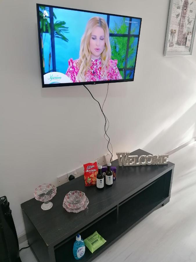 Elenas 1 Bedroom Apartment In Limassol Center Εξωτερικό φωτογραφία