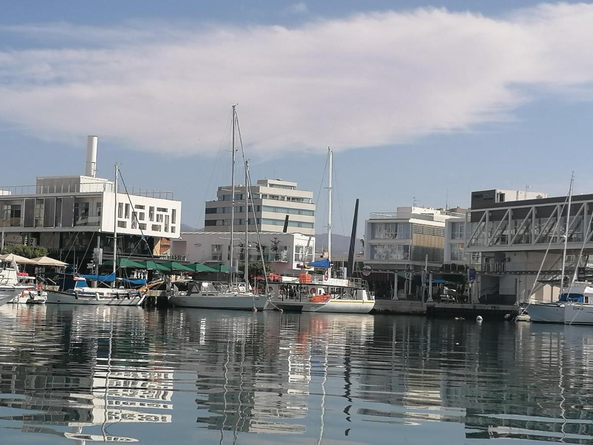 Elenas 1 Bedroom Apartment In Limassol Center Εξωτερικό φωτογραφία